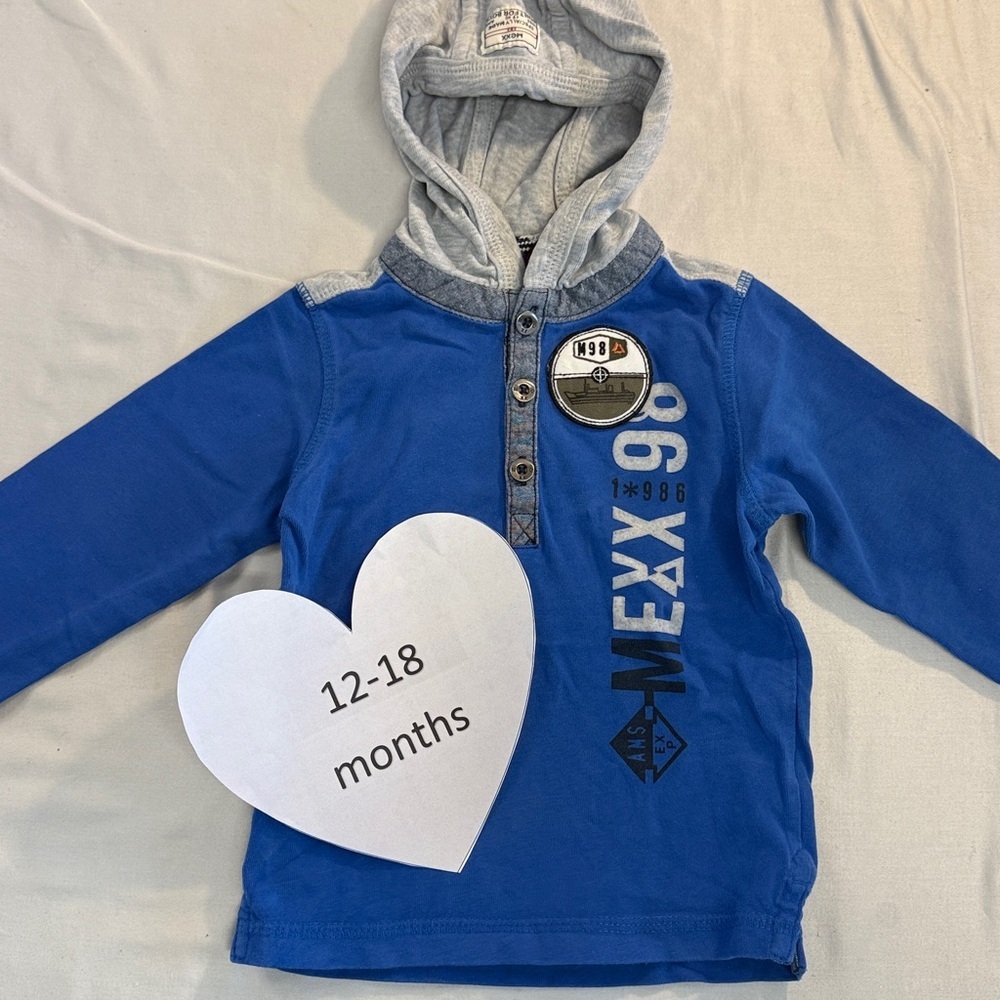 Mexx -  long sleeve pullover hooded t-shirt. Size 12-18 months